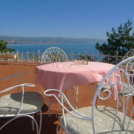 Apartments Darinka Opatija Exterior photo